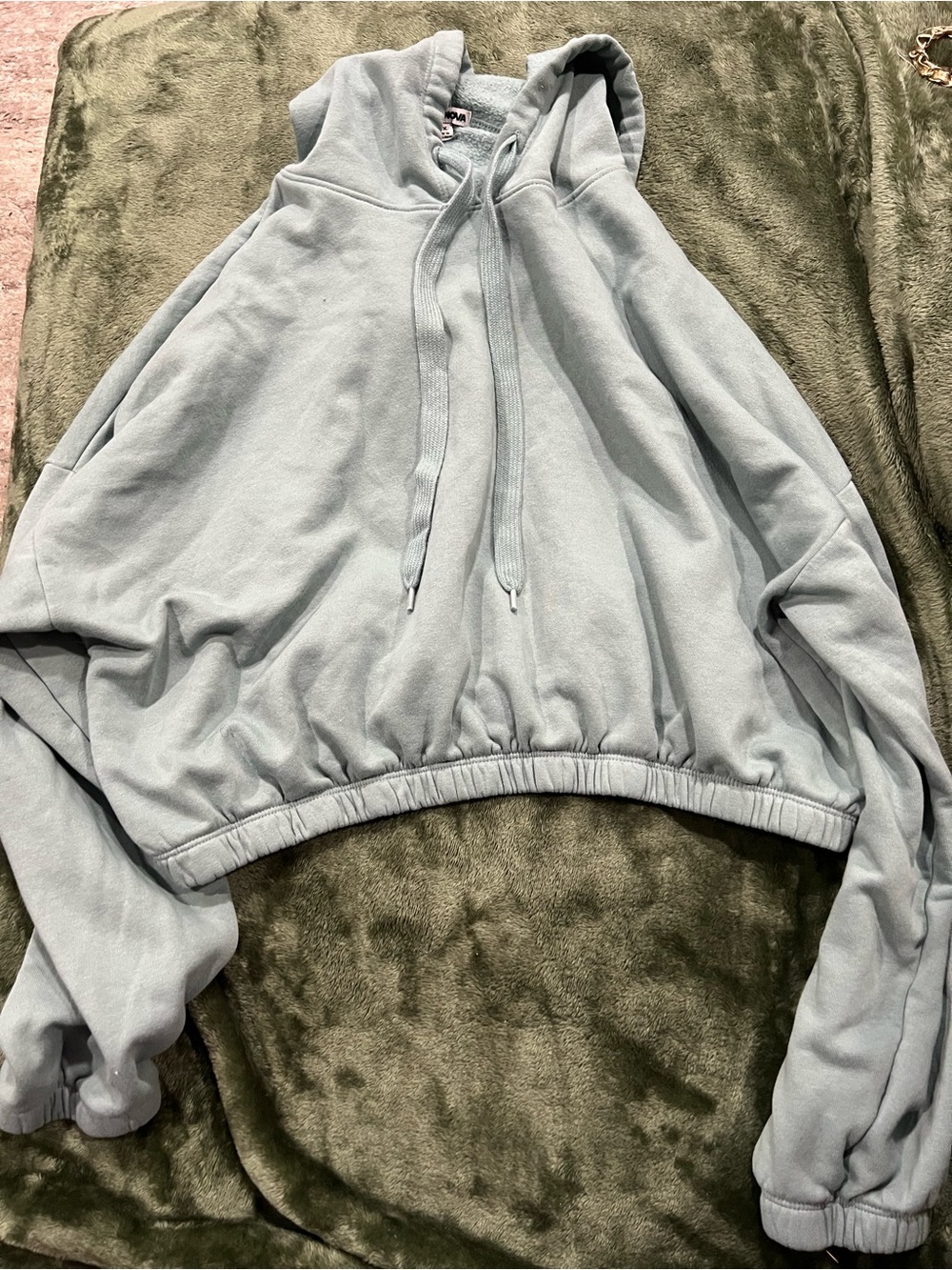 Fashion Nova sweatsuit. M8
